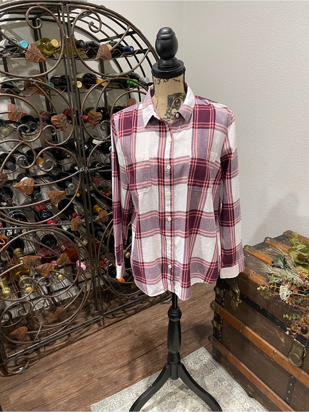 Old Navy Women's Burgundy Plaid Button-Front Shirt